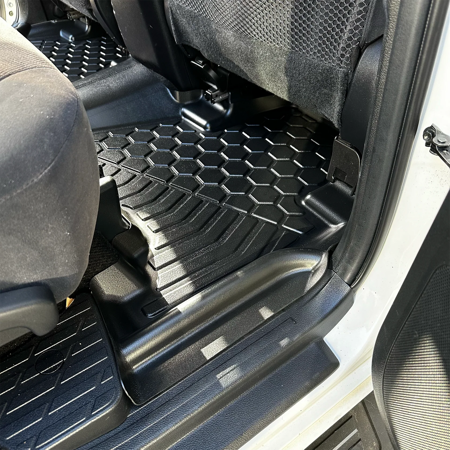 MUDTAMER Floor Mats | Toyota Prado 150 Series Automatic 2010+