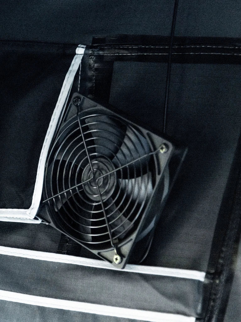 Lucas Creek LUXE-X Hard Shell Rooftop Tent